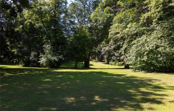 Land for sale in Finedon, Northamptonshire photo