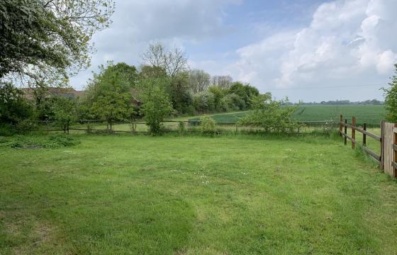 Land for sale in Nr Framlingham, Suffolk photo