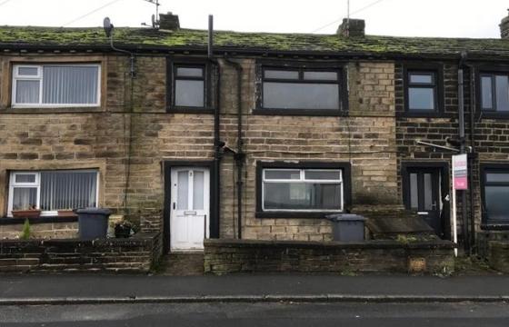 Property for modernisation in Bradford, West Yorkshire photo