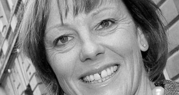 Are the days of great headlines numbered asks Liz Cartwright, MD of Cartwright Communications
