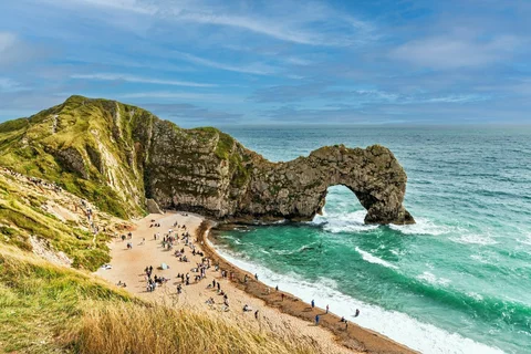 Shutterstock 2491289163 2 jpg resized jpg 2