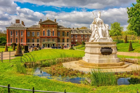 Shutterstock 2563020987 jpg SMALLER