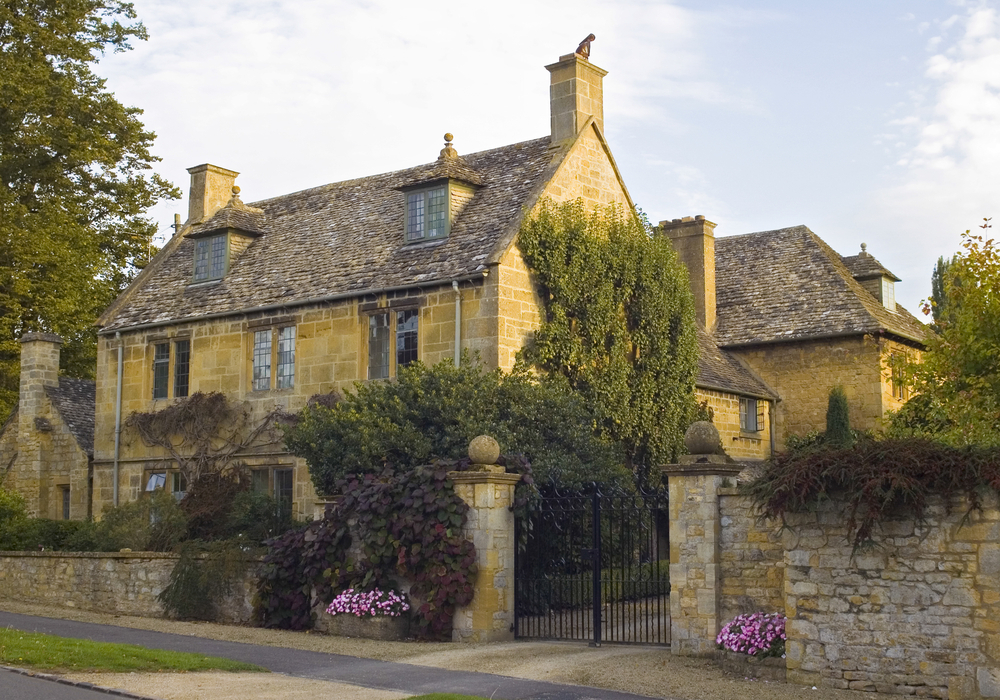 Shutterstock 153897626 2