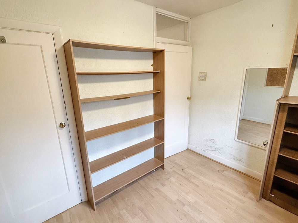 16 - Bedroom 3