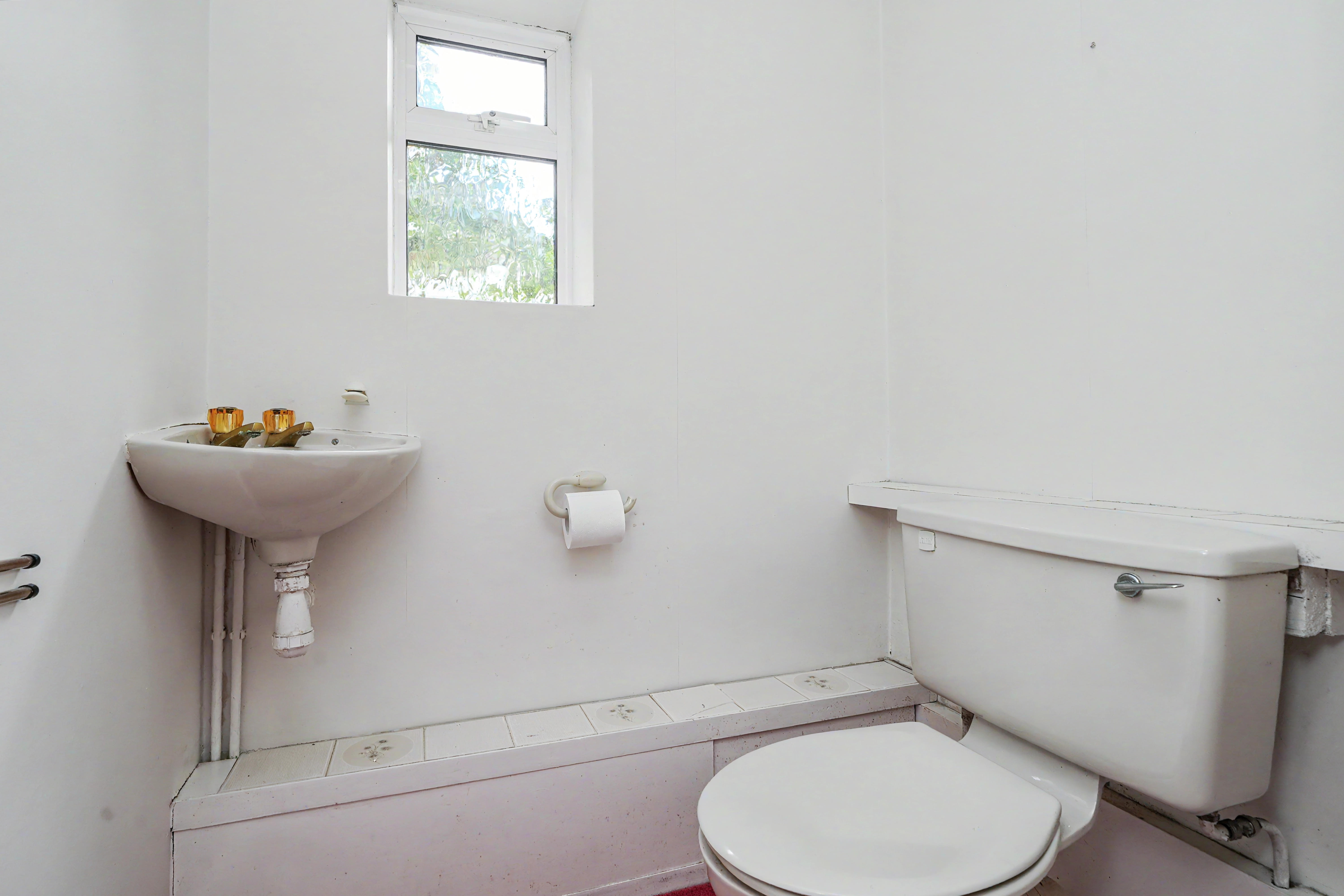 12 - Downstairs WC