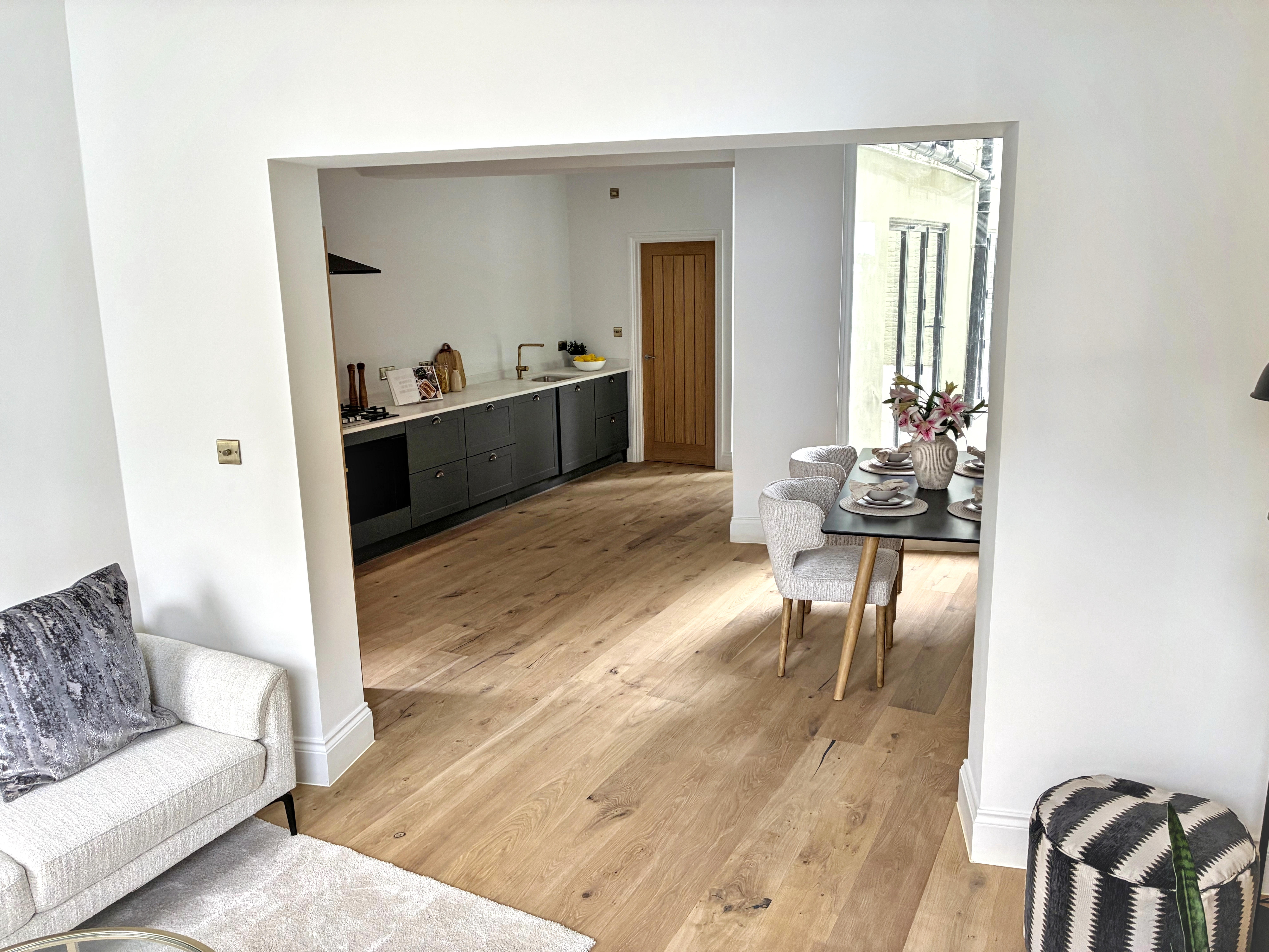 5 - Kitchen, living room