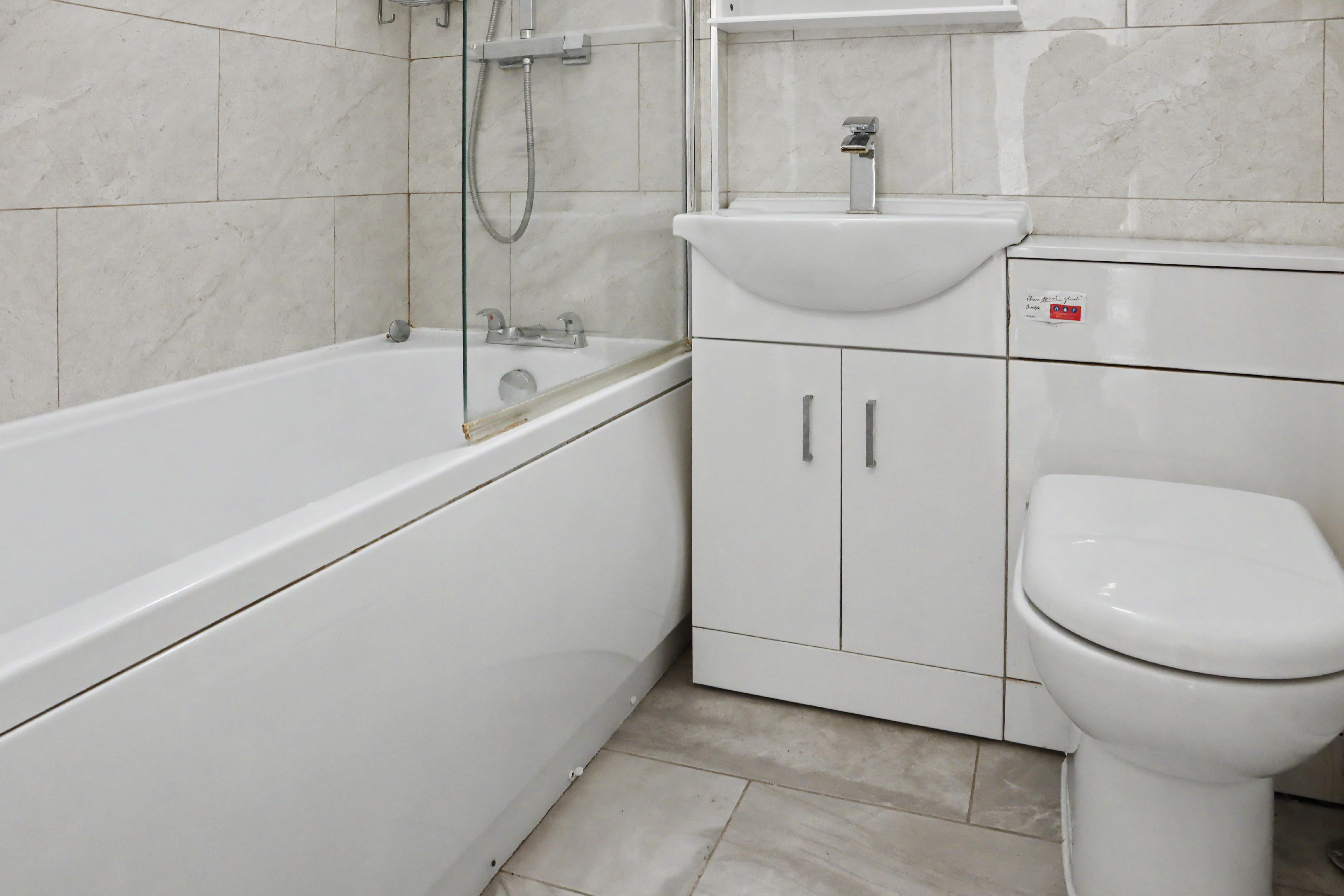 9 - Bathroom