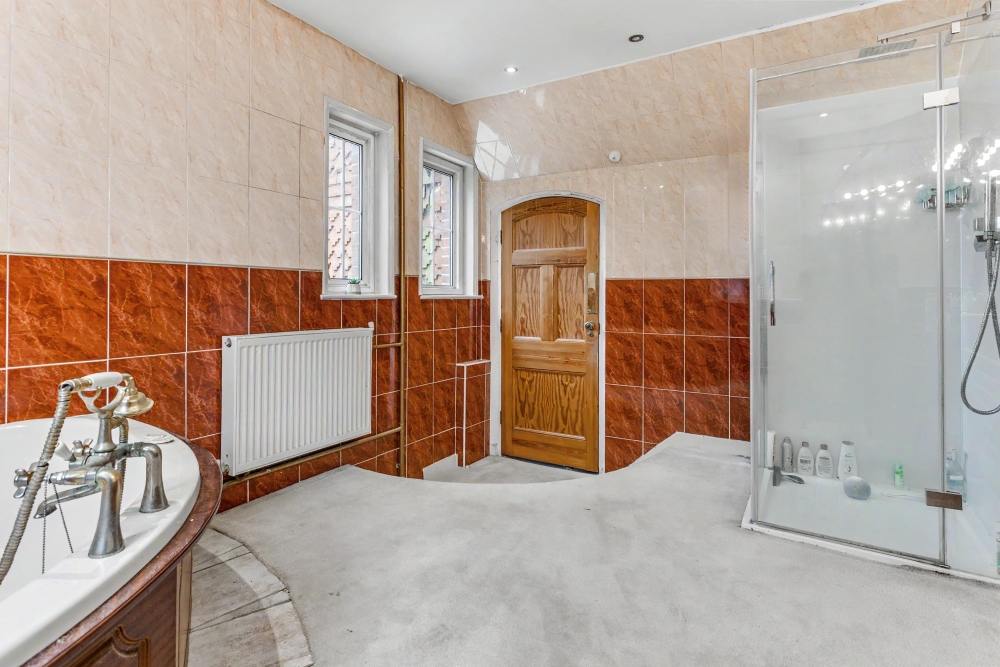 28 - Bathroom