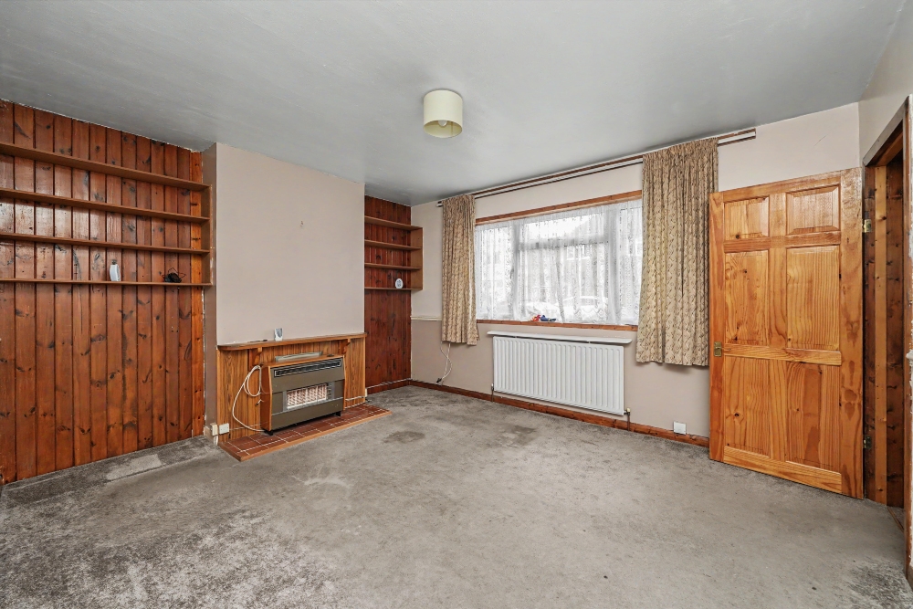 5 - Living room