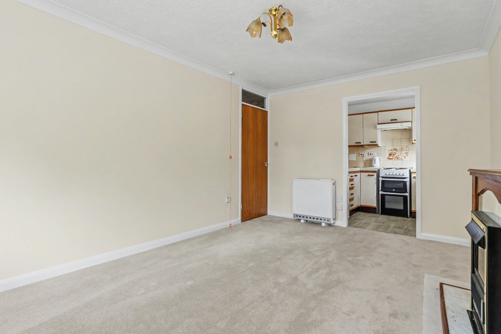 5 - Living room