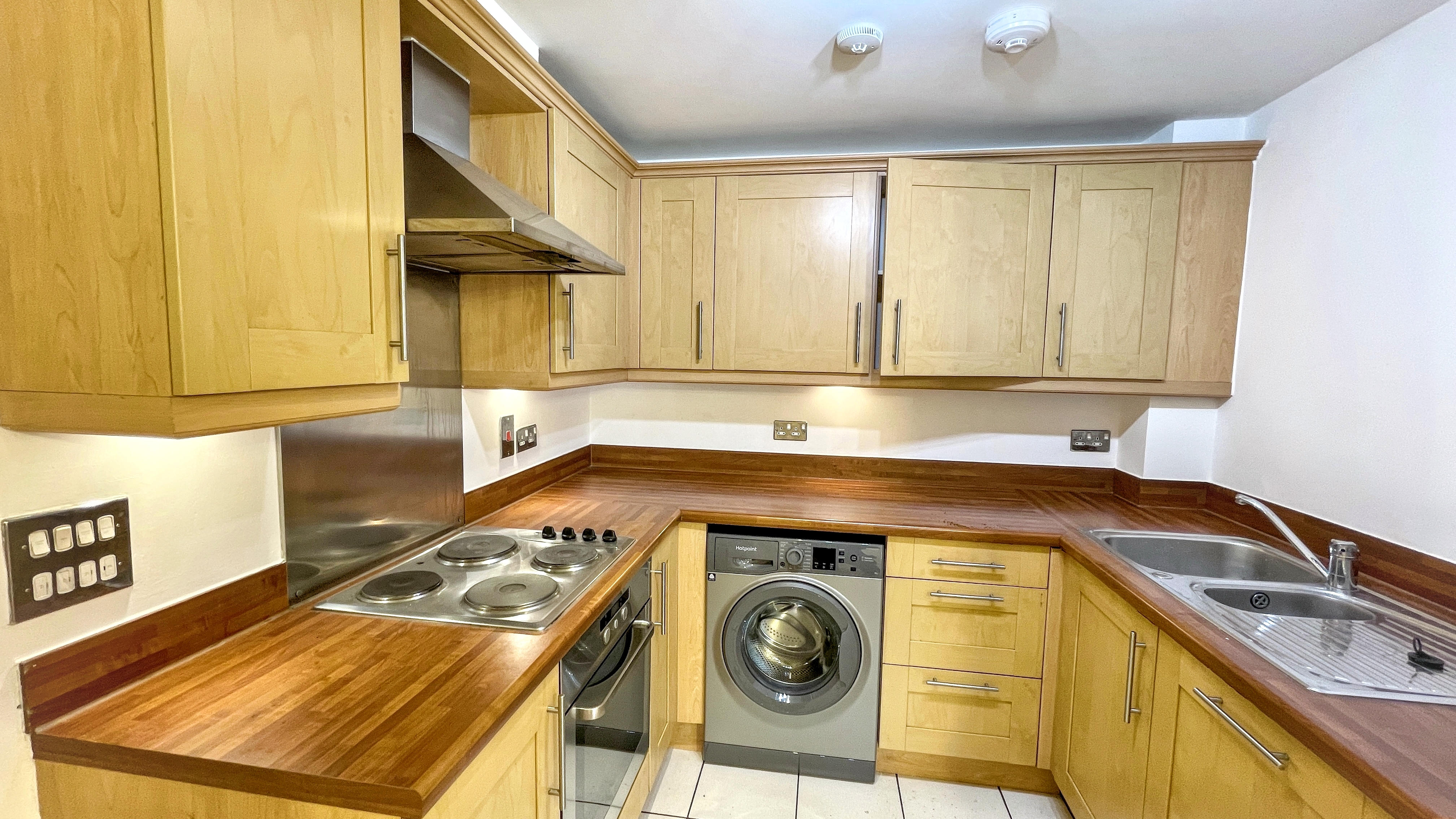 3 - Kitchen