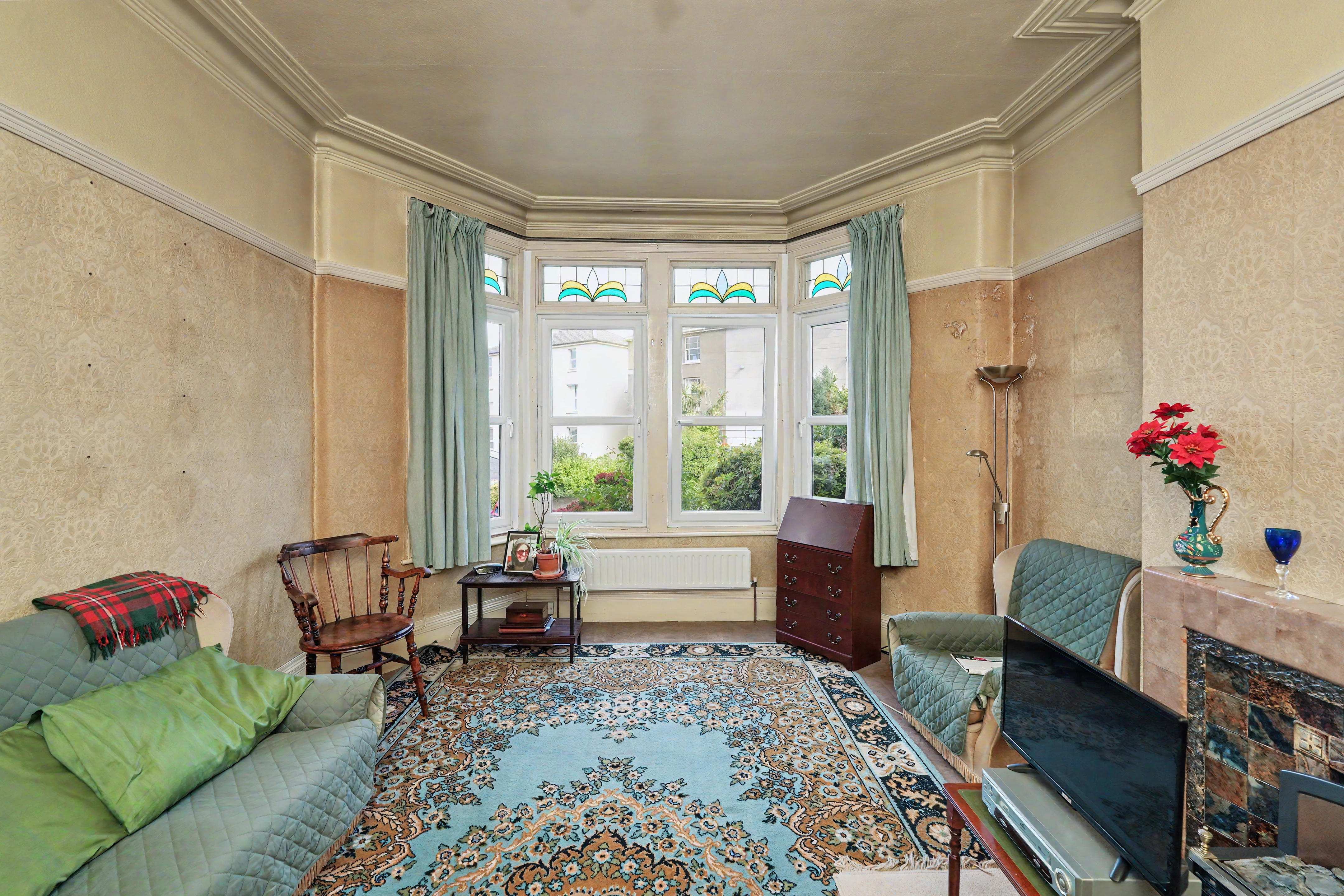 2 - Living room