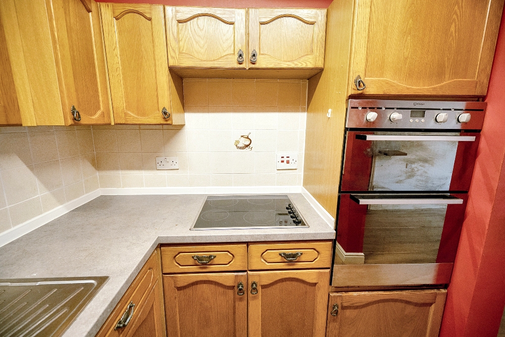 7 - Kitchen