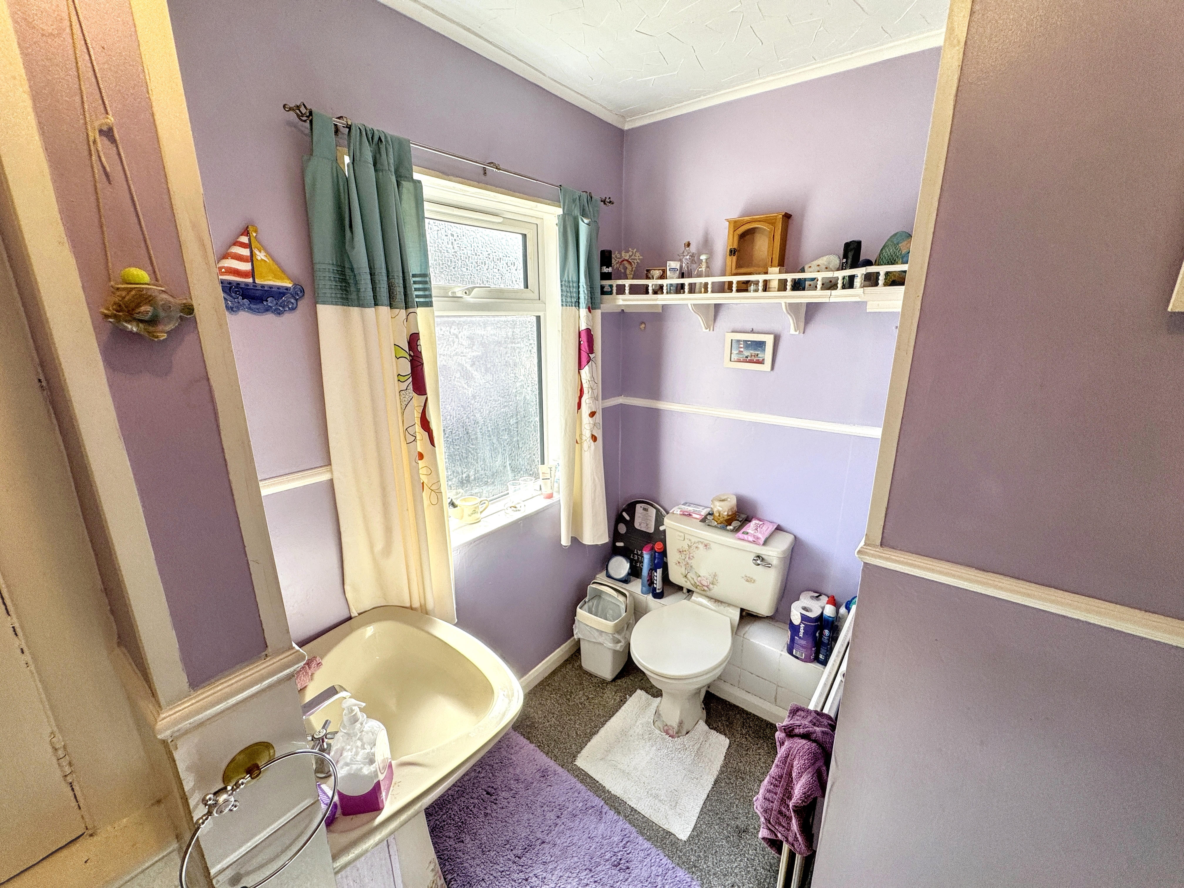 17 - Bathroom