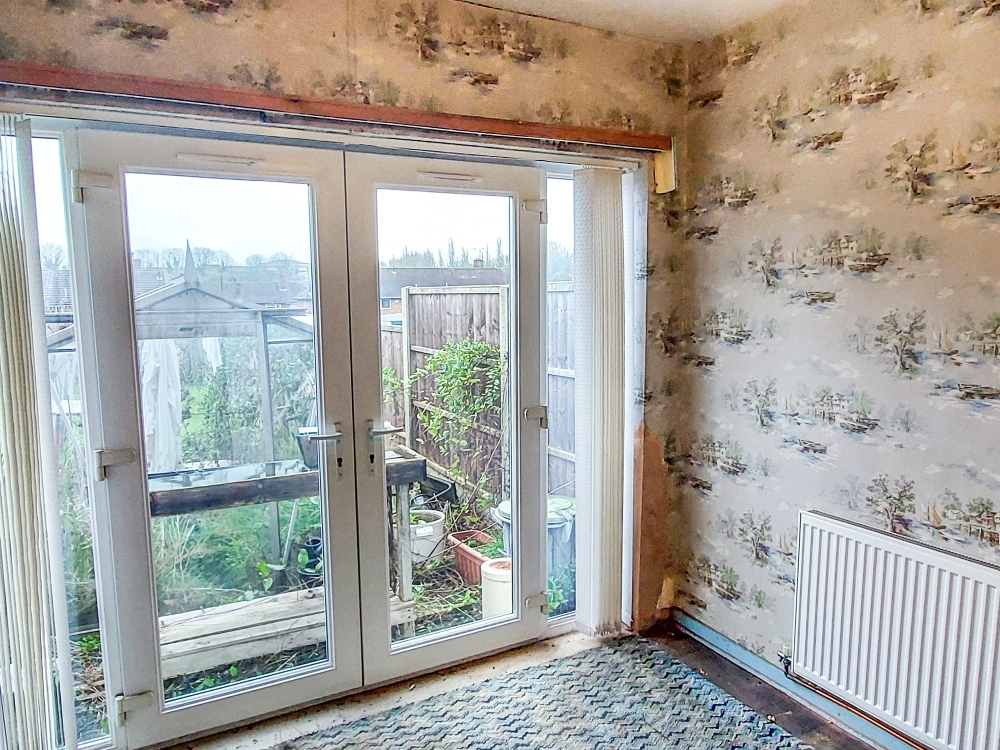 7 - Dining room