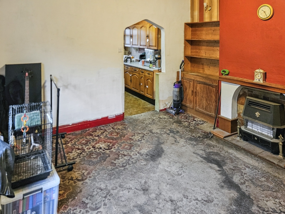6 - Living room