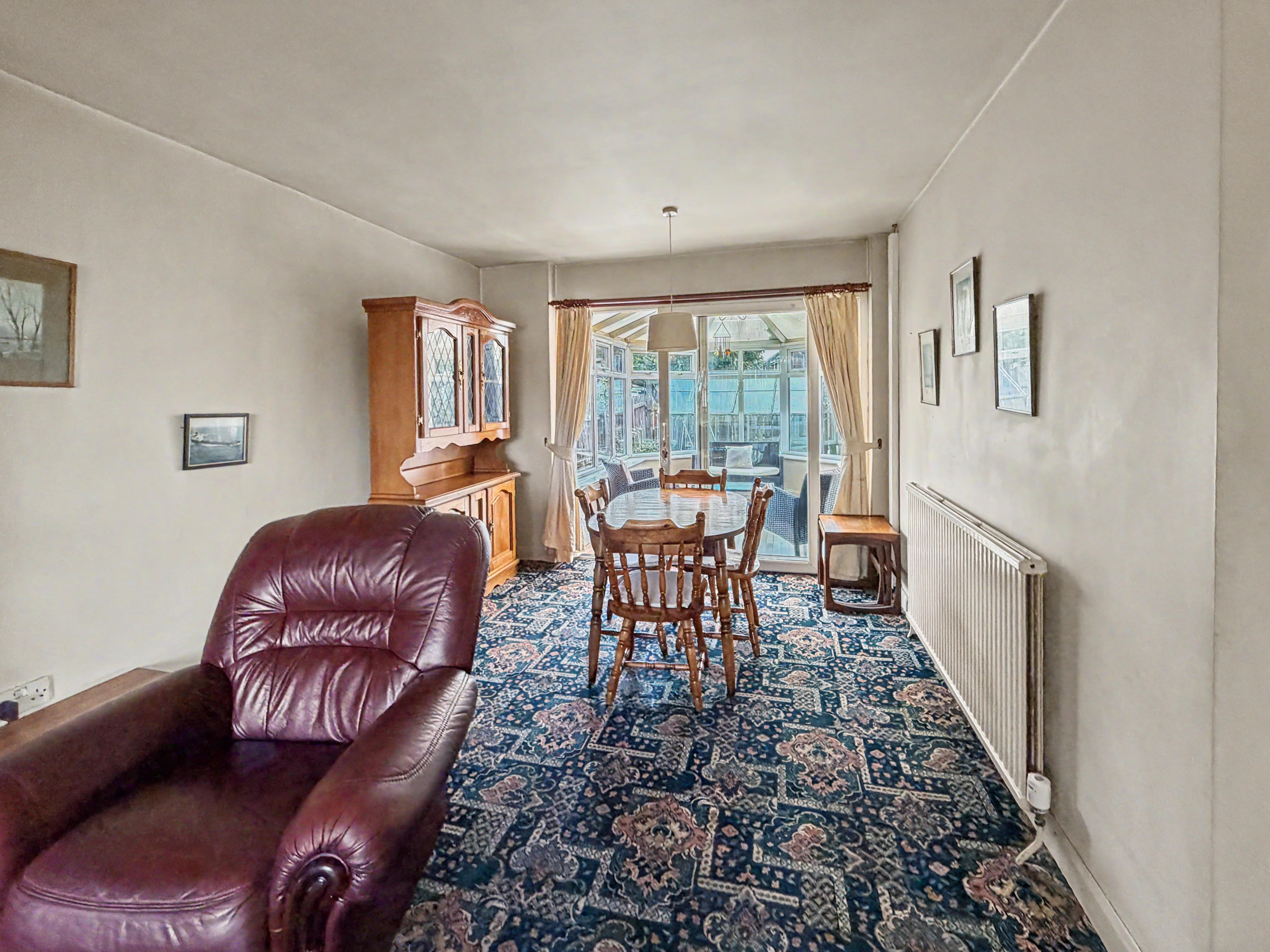 6 - Living room