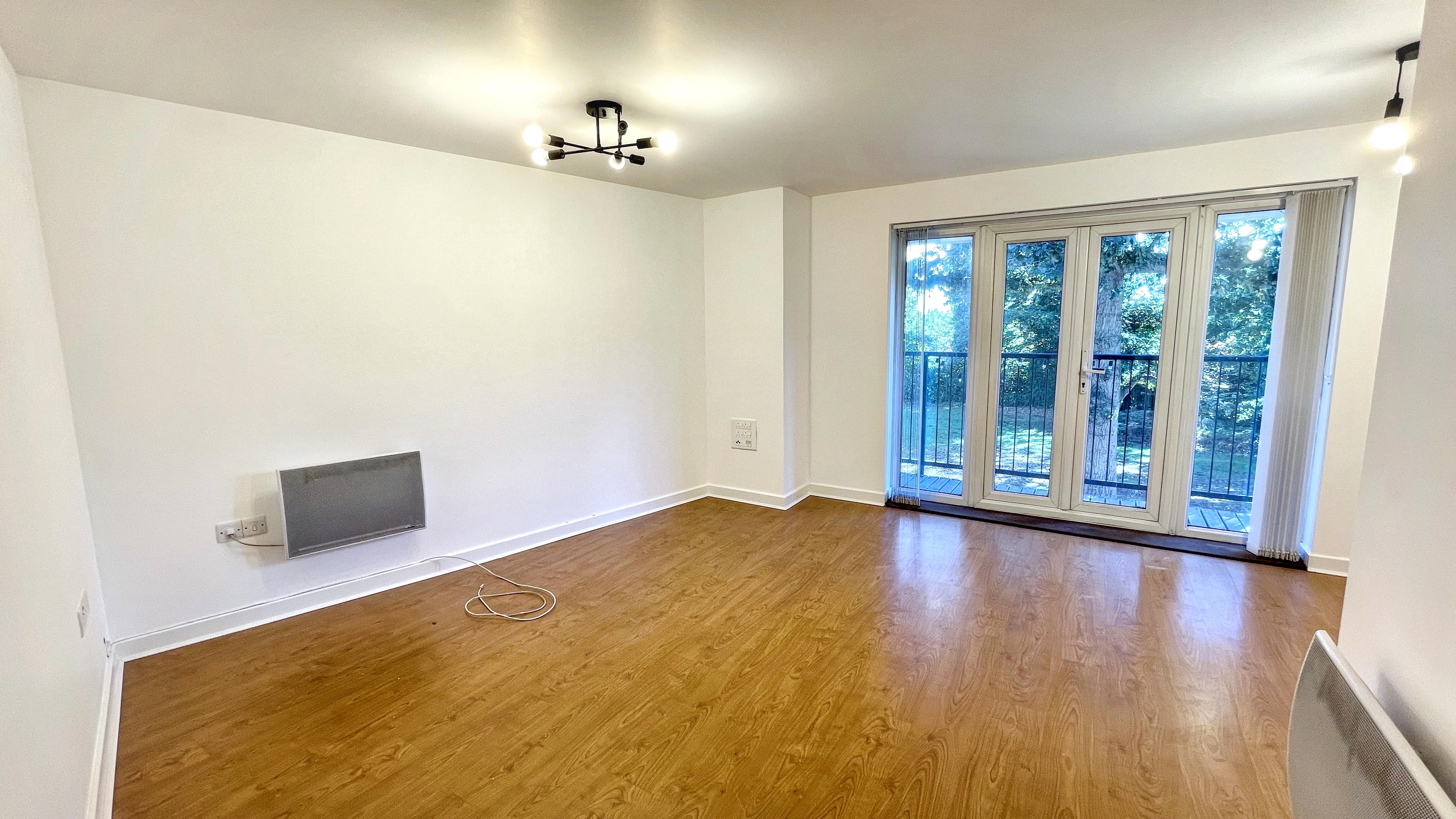 4 - Living room