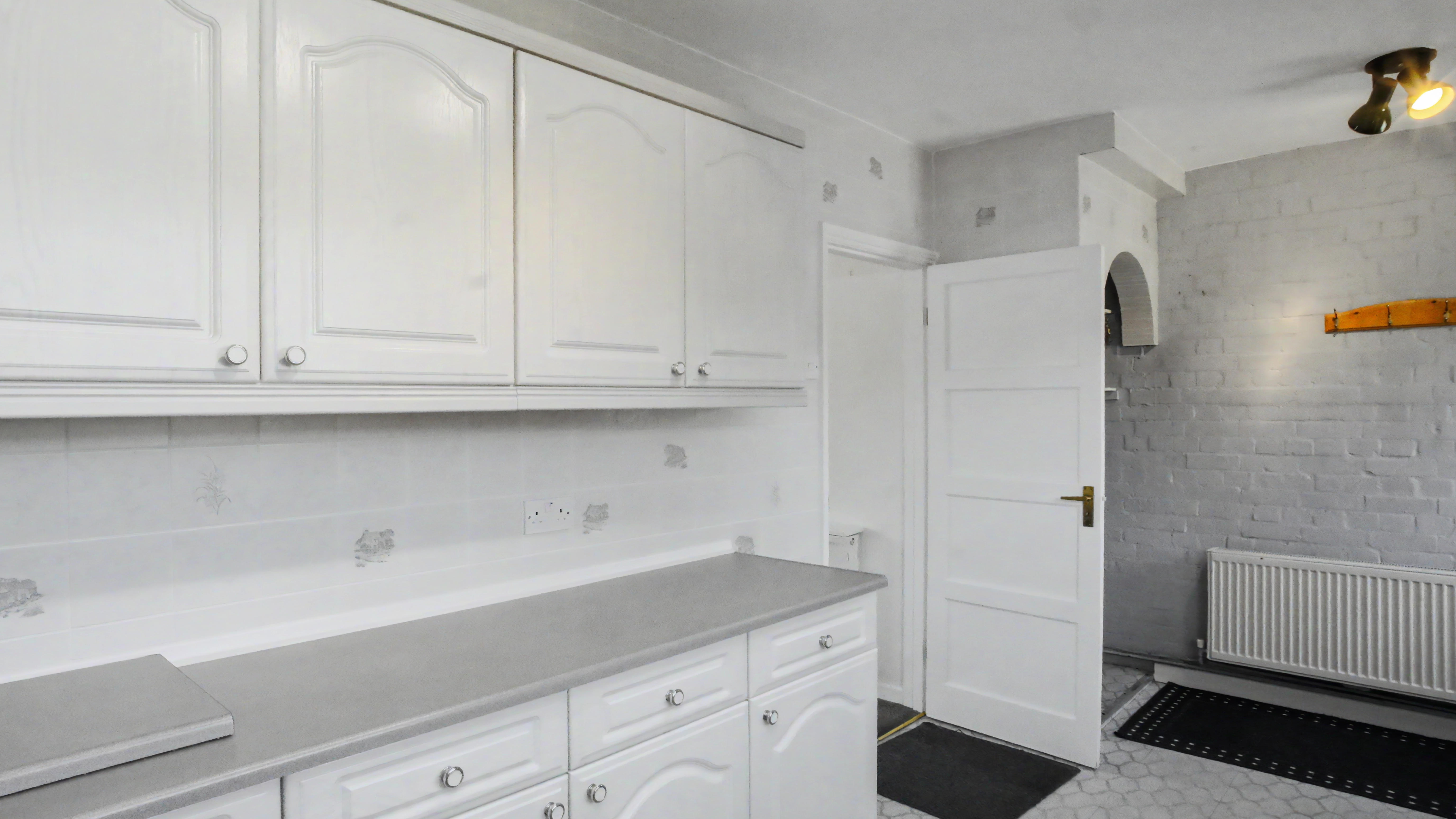 7 - Kitchen