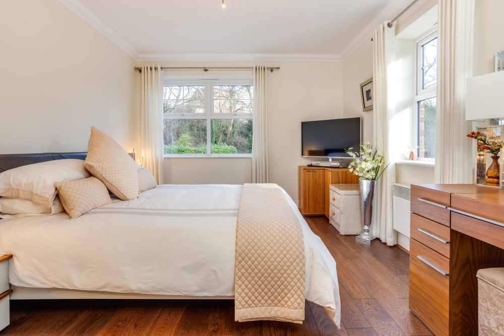 13 - Bedroom 1