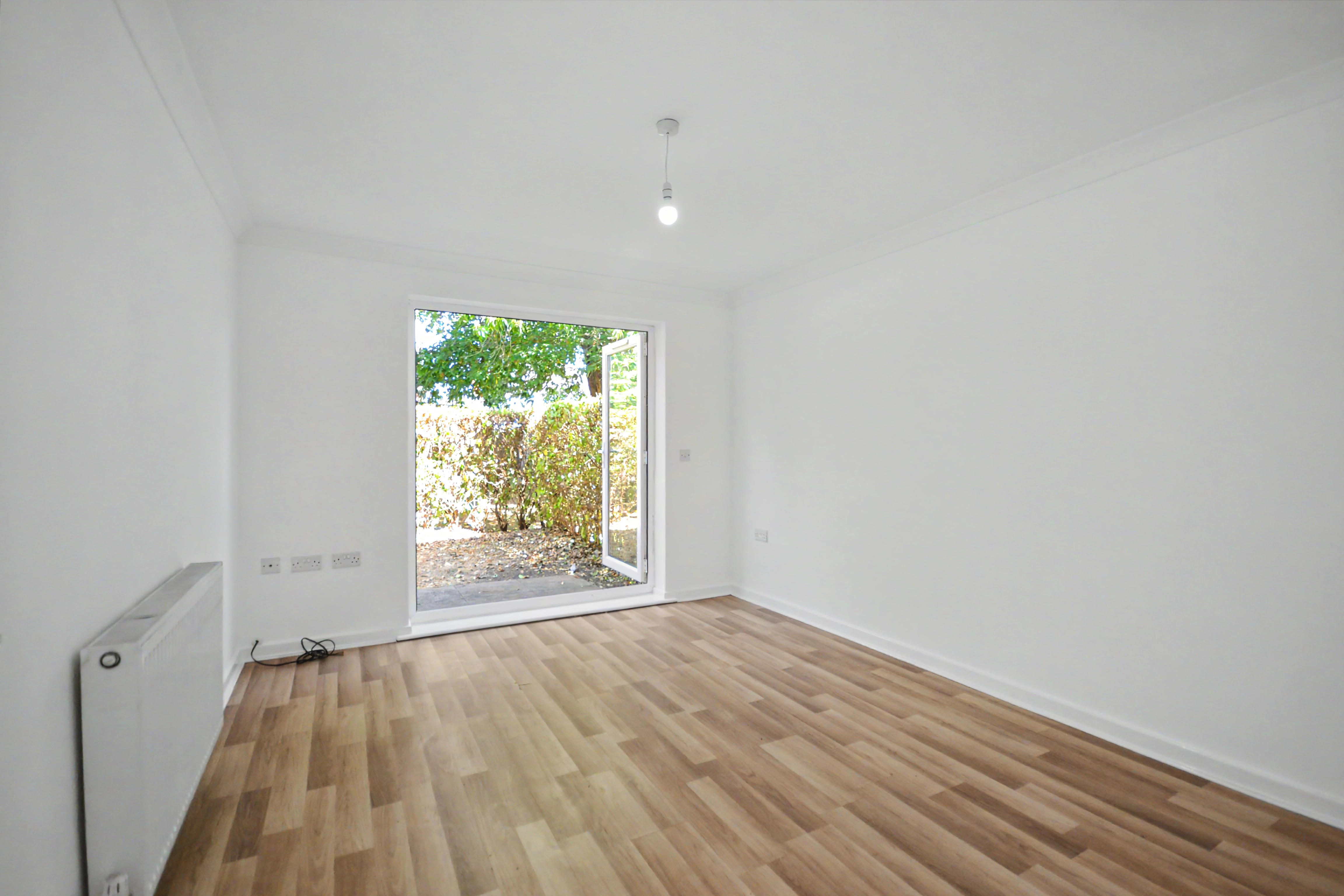 5 - Living room