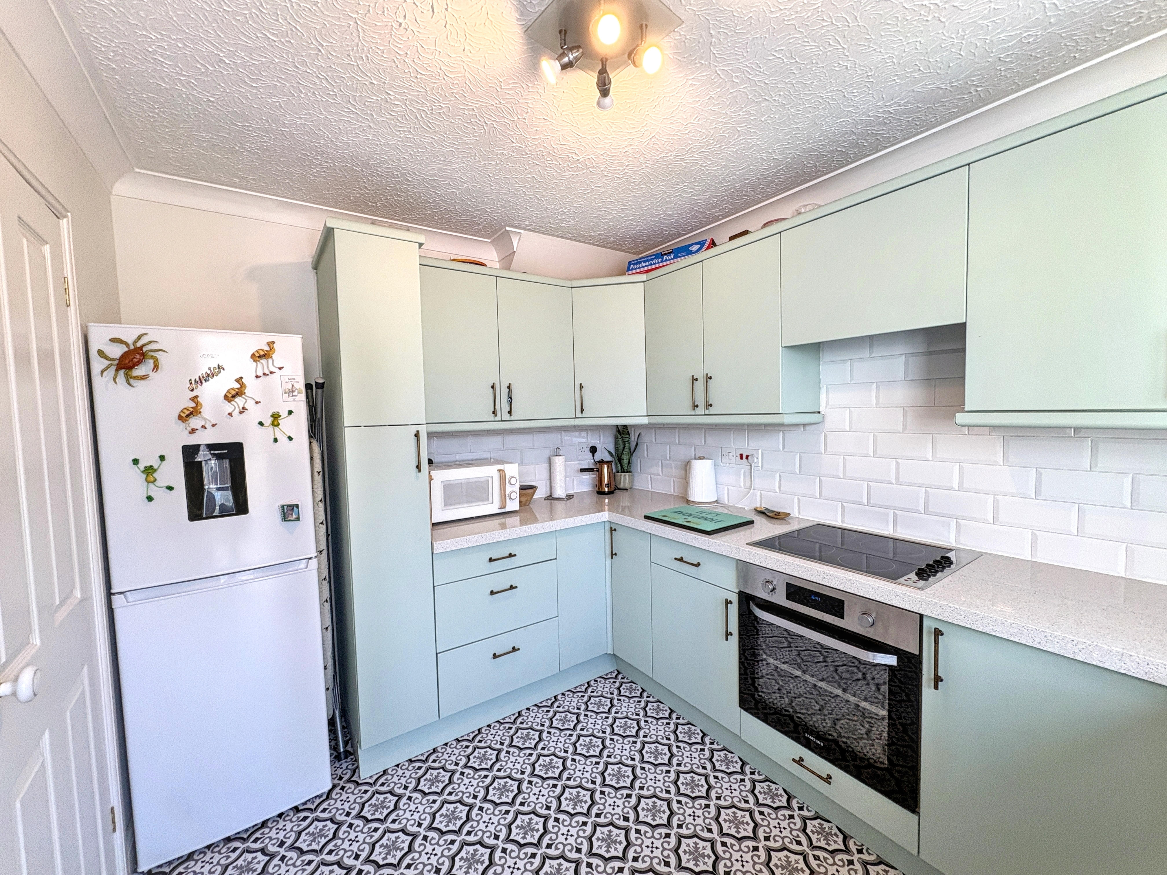 3 - Kitchen