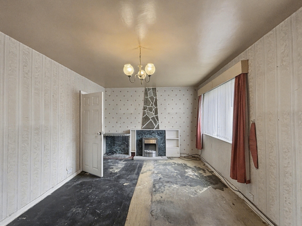 6 - Living room