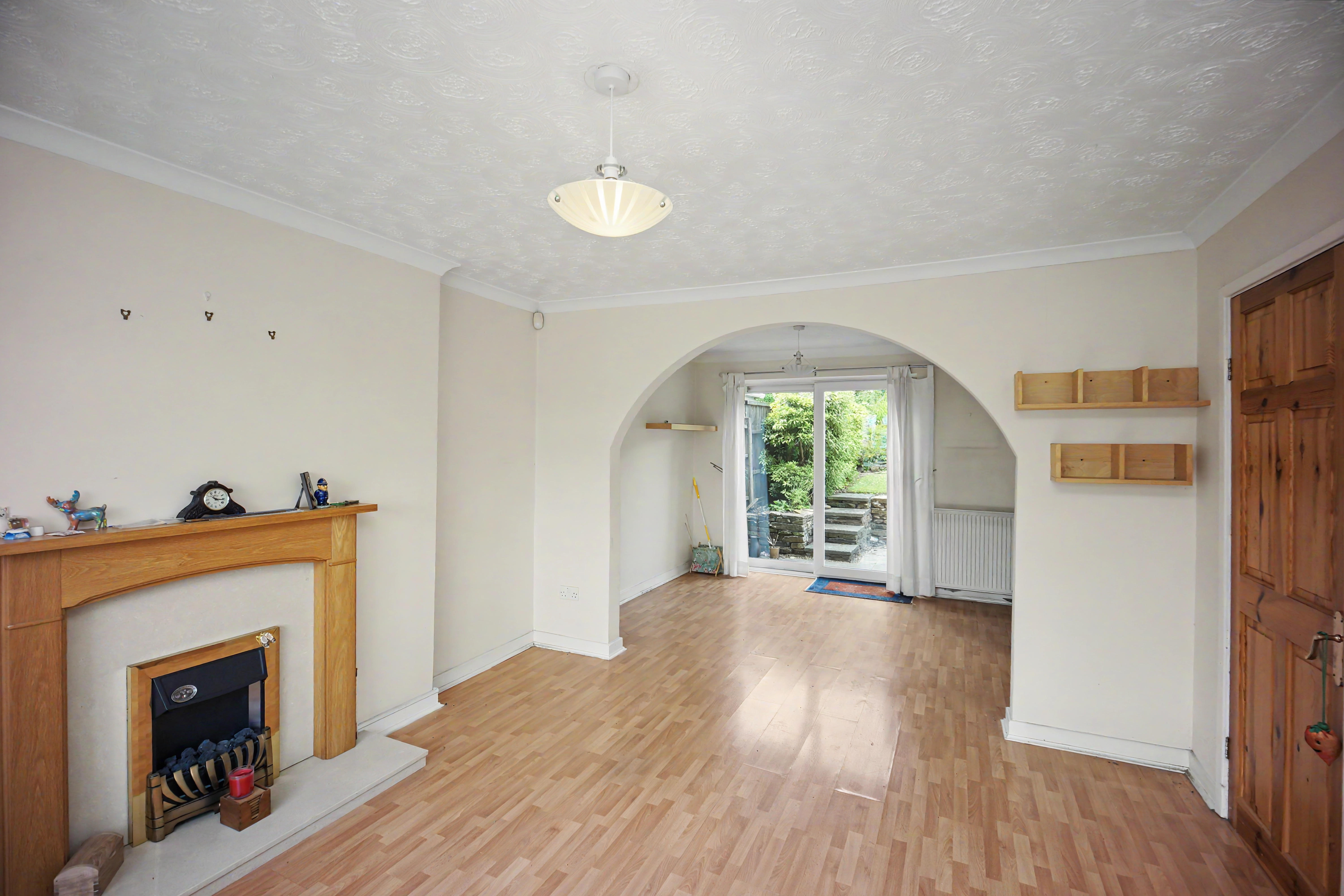5 - Living room