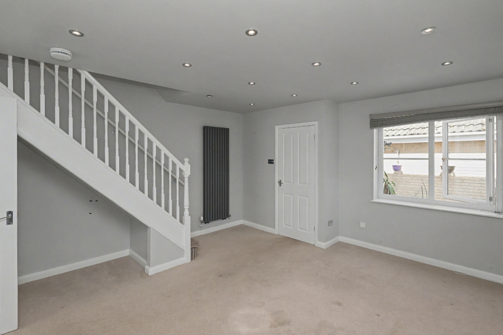 4 - Living room