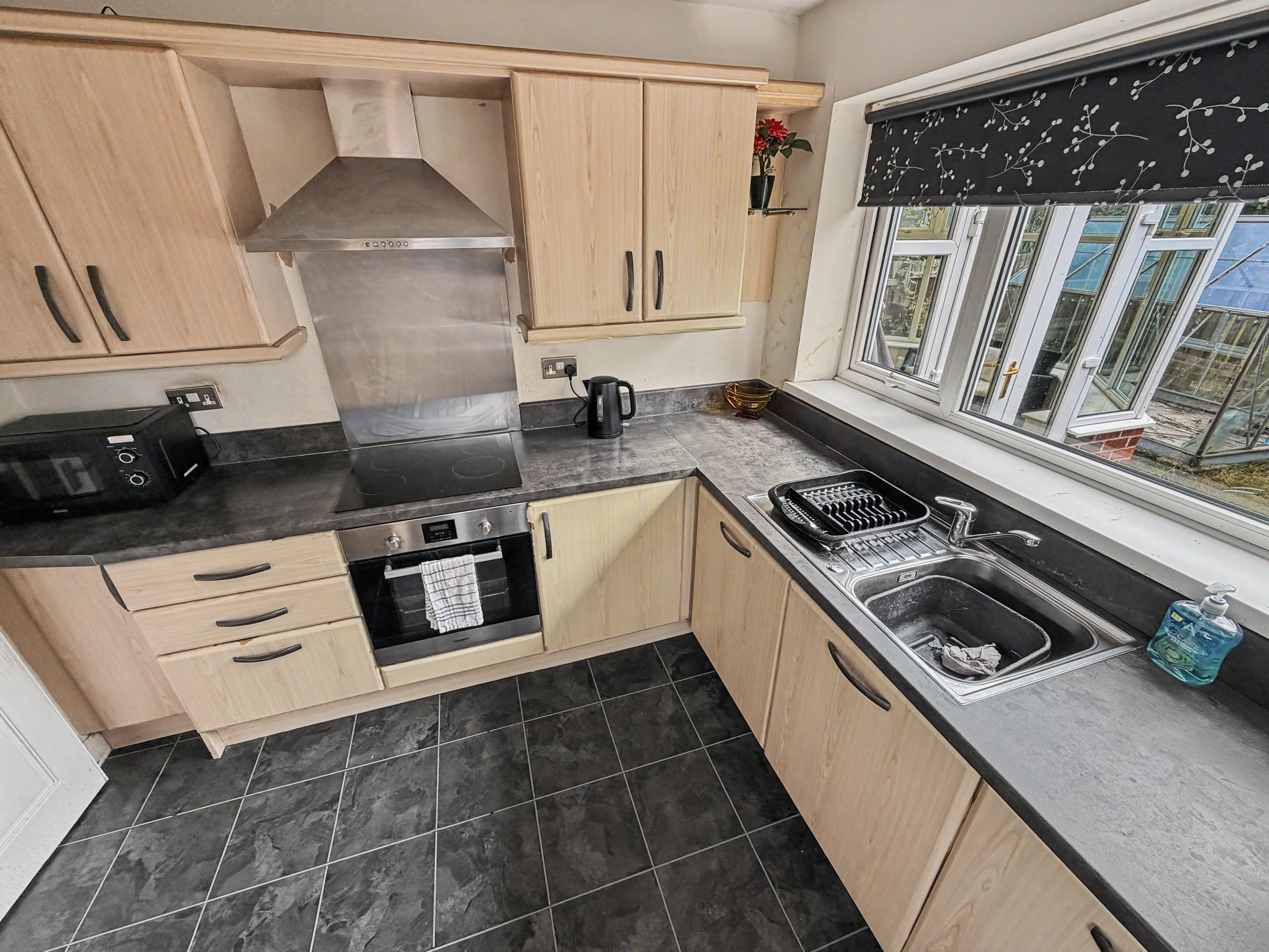3 - Kitchen