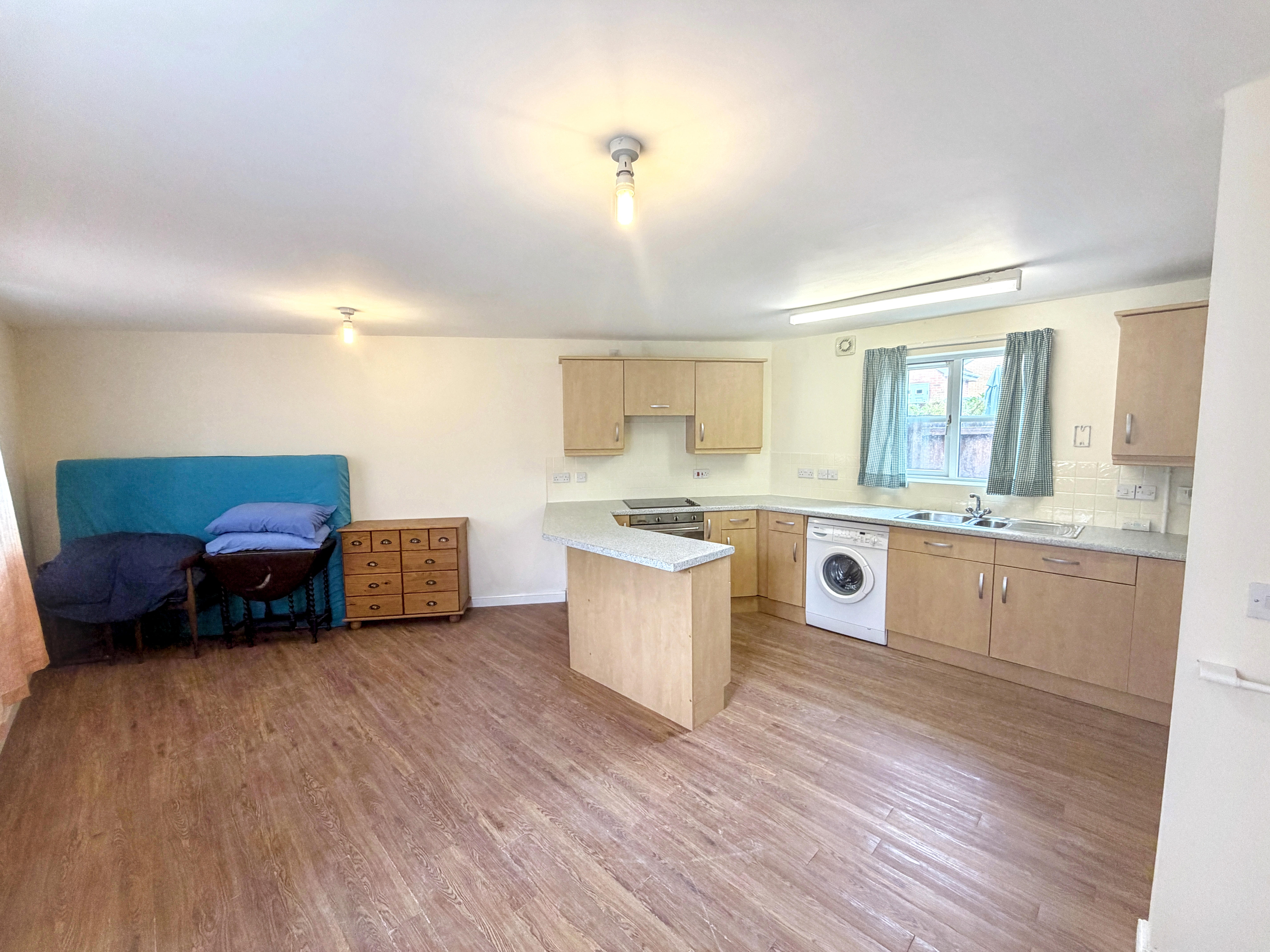 3 - Kitchen