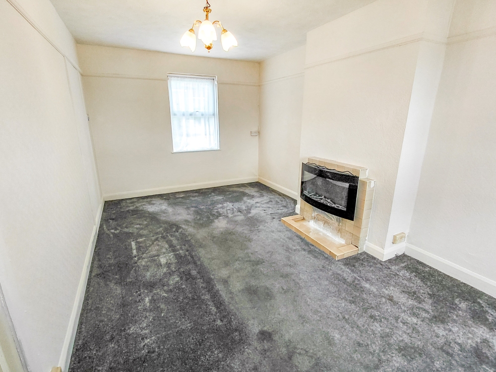 6 - Living room