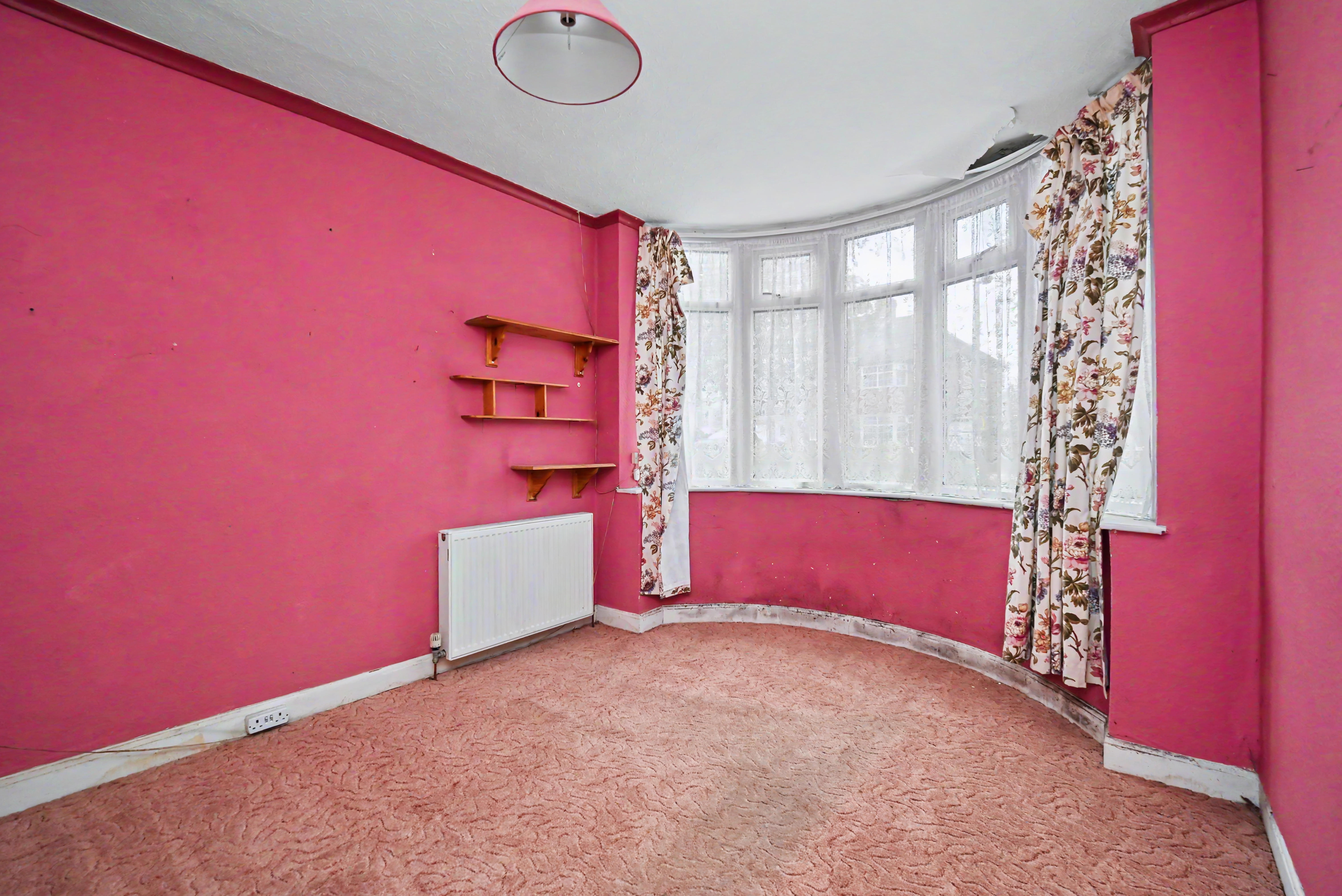 7 - Living room