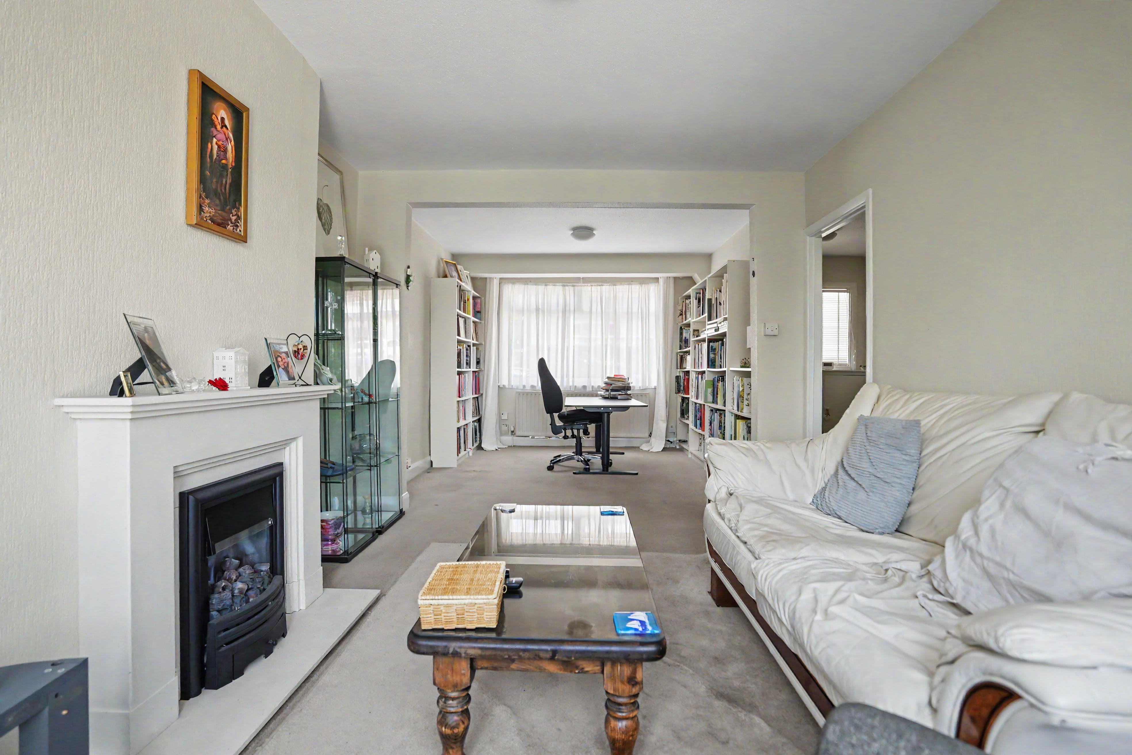 4 - Living room