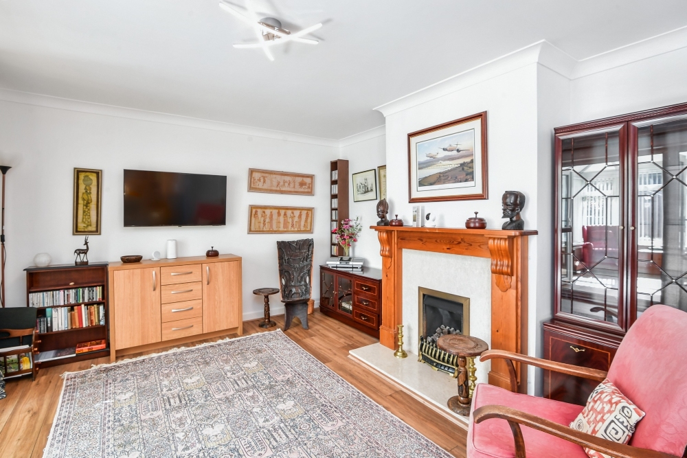 7 - Living room