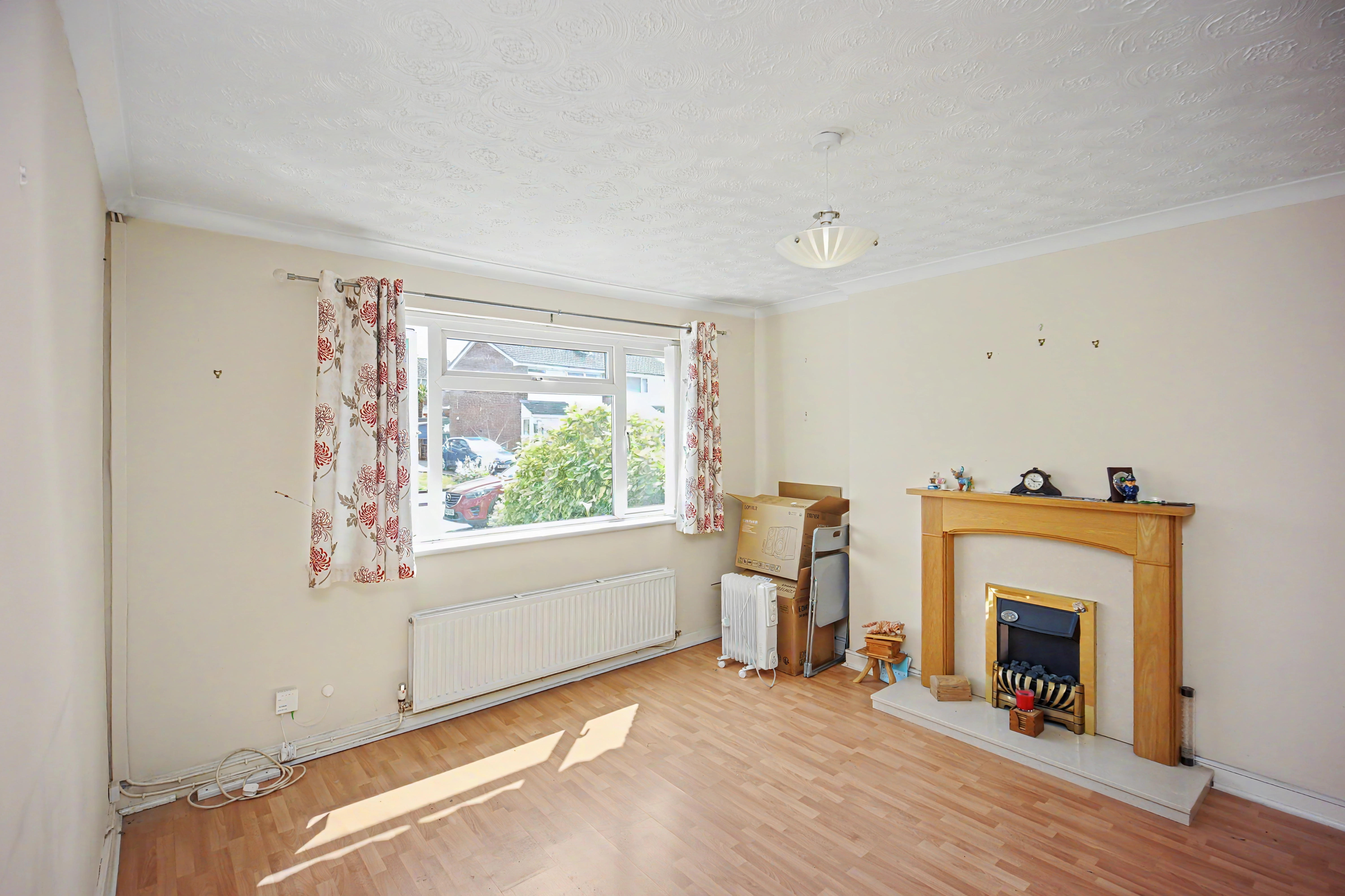 4 - Living room