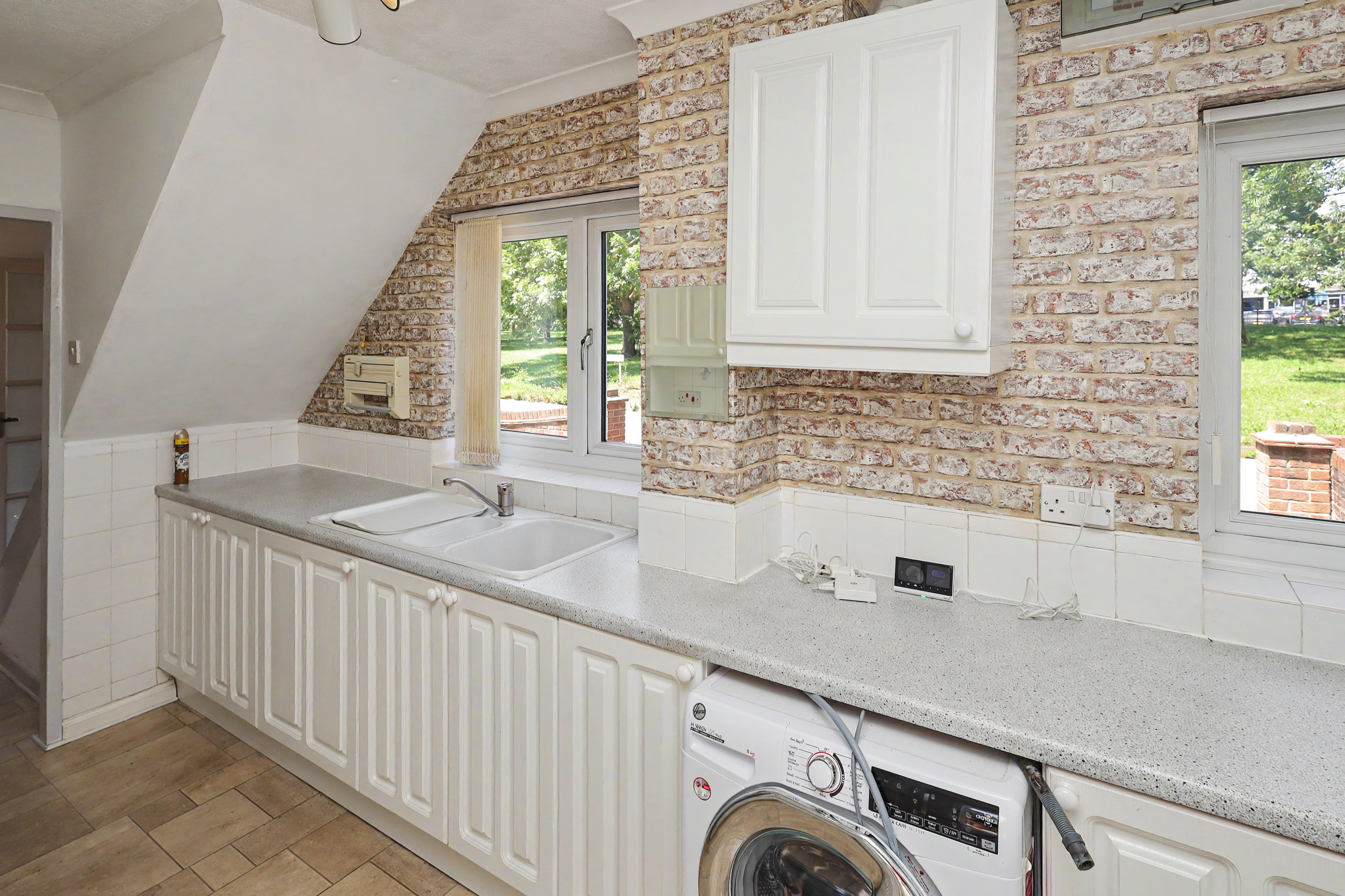 4 - Kitchen