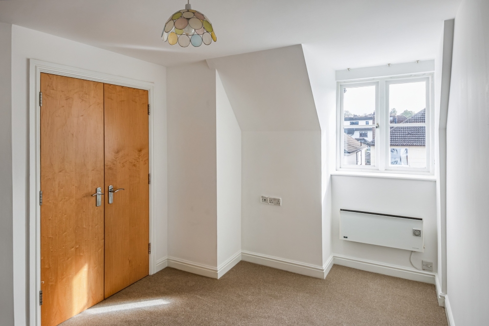 16 - Bedroom 1