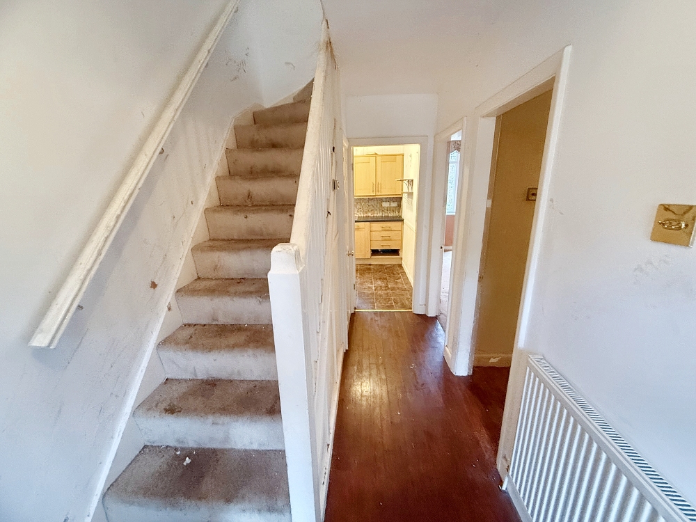 10 - Hallway