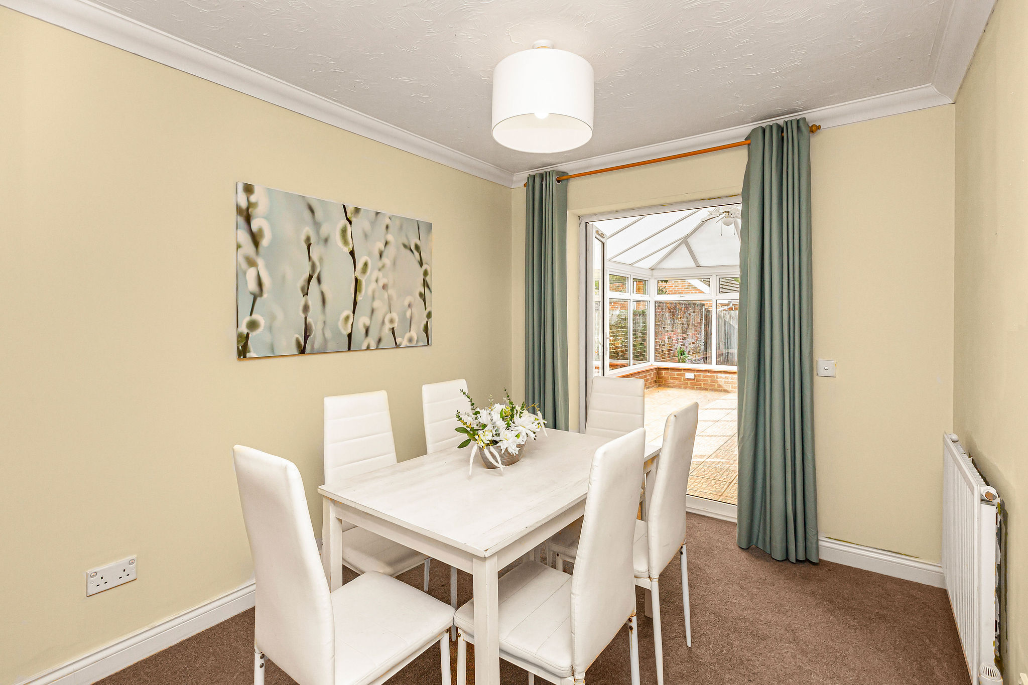 6 - Dining room