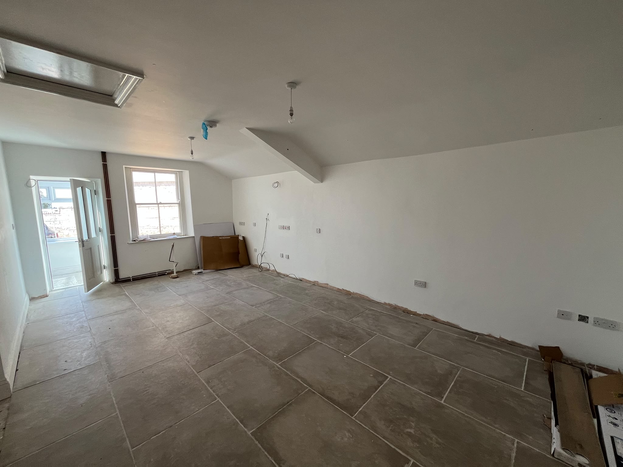 5 - Kitchen