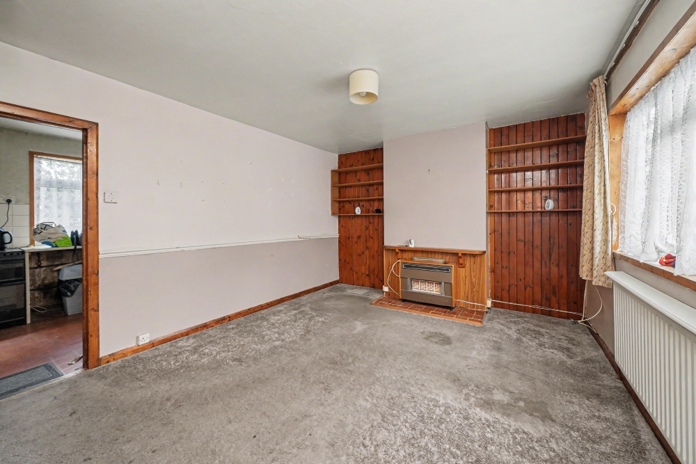 4 - Living room
