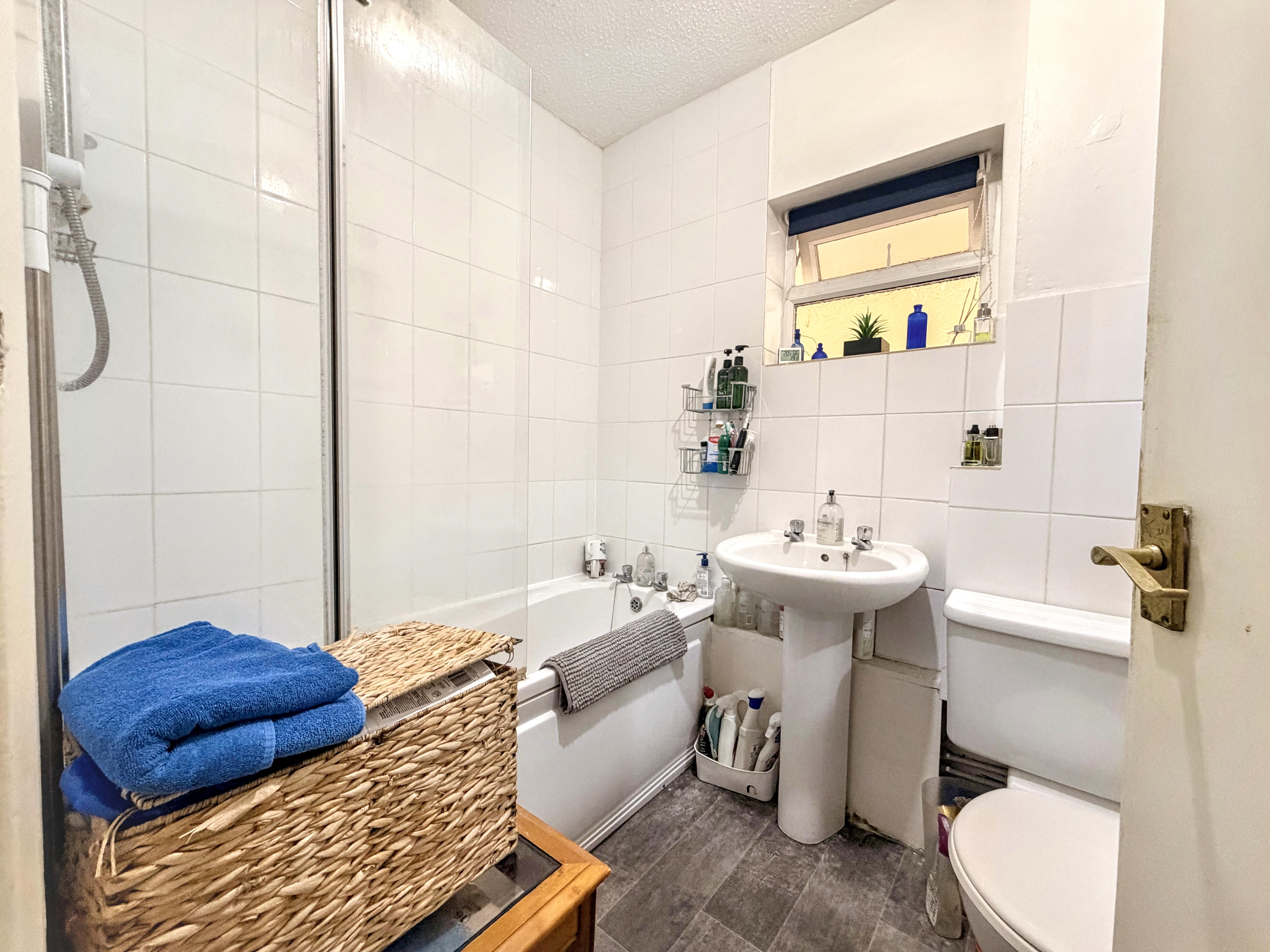 8 - Bathroom