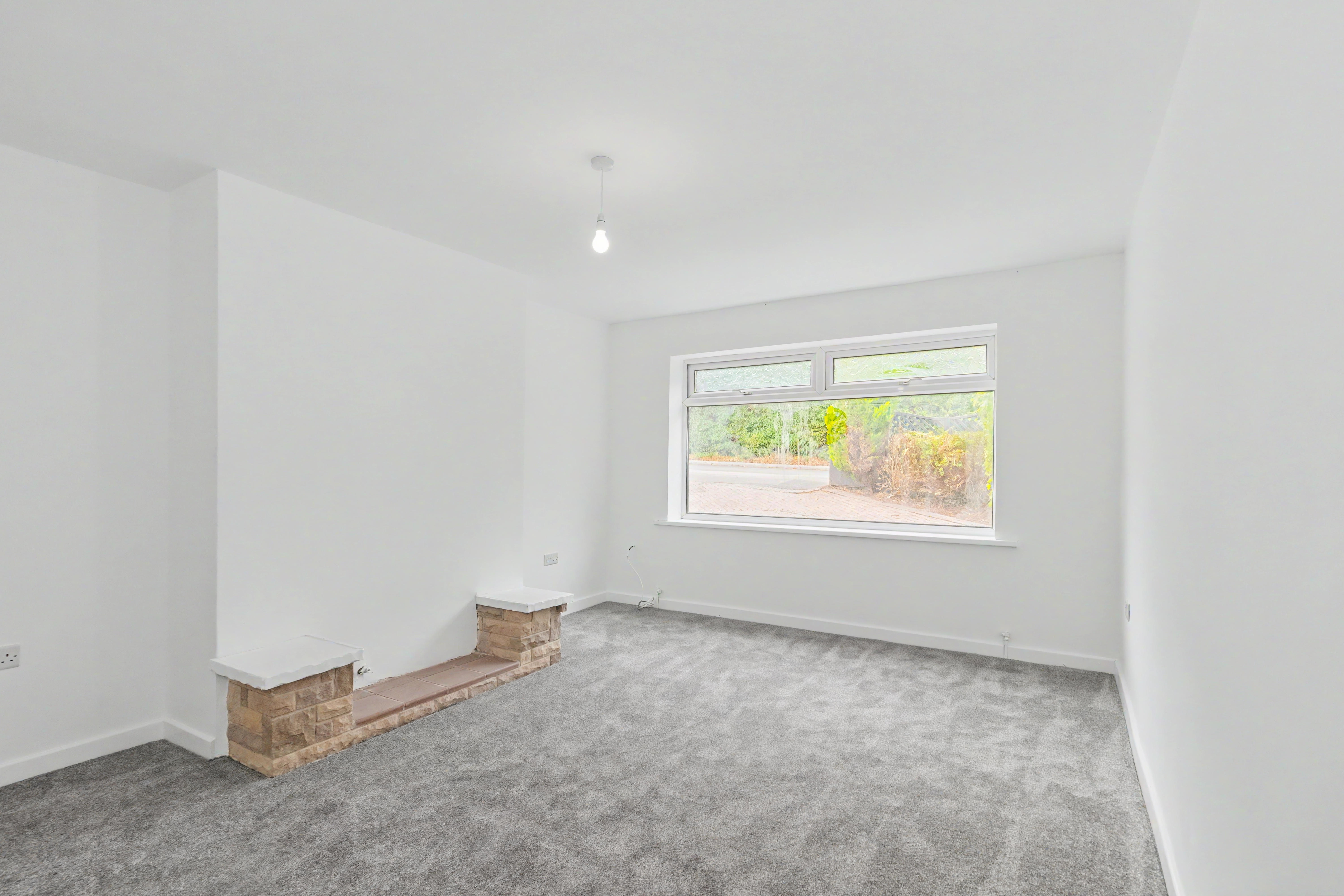 6 - Living room