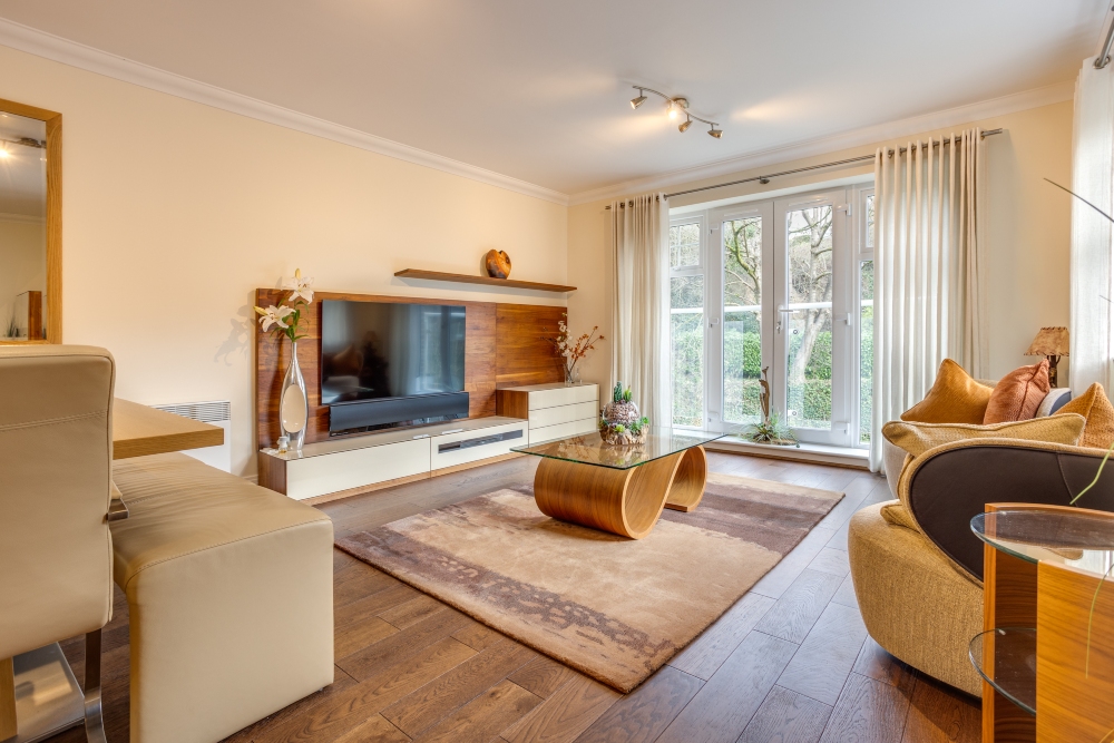 10 - Living room