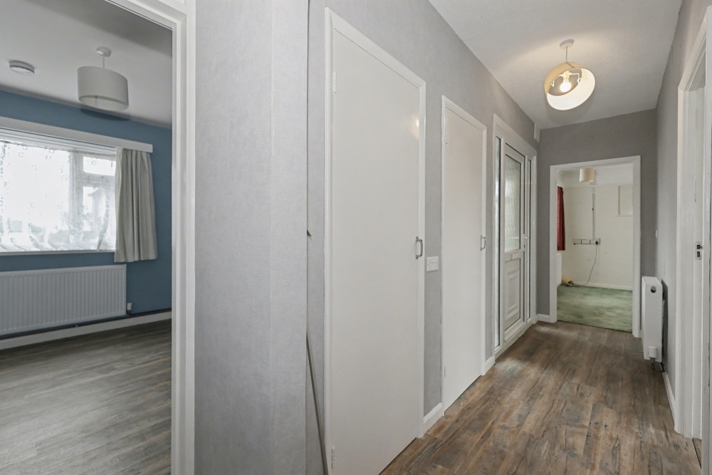 9 - Hallway