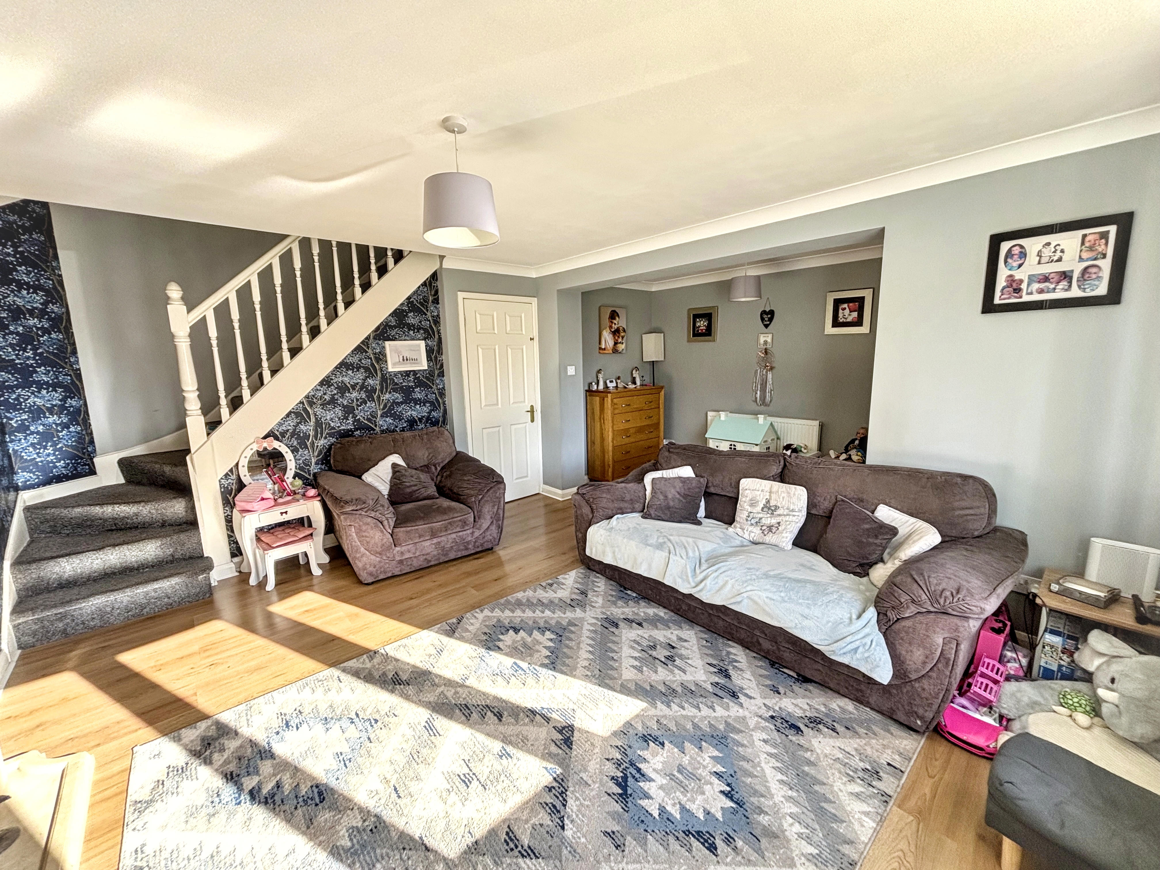 4 Living room