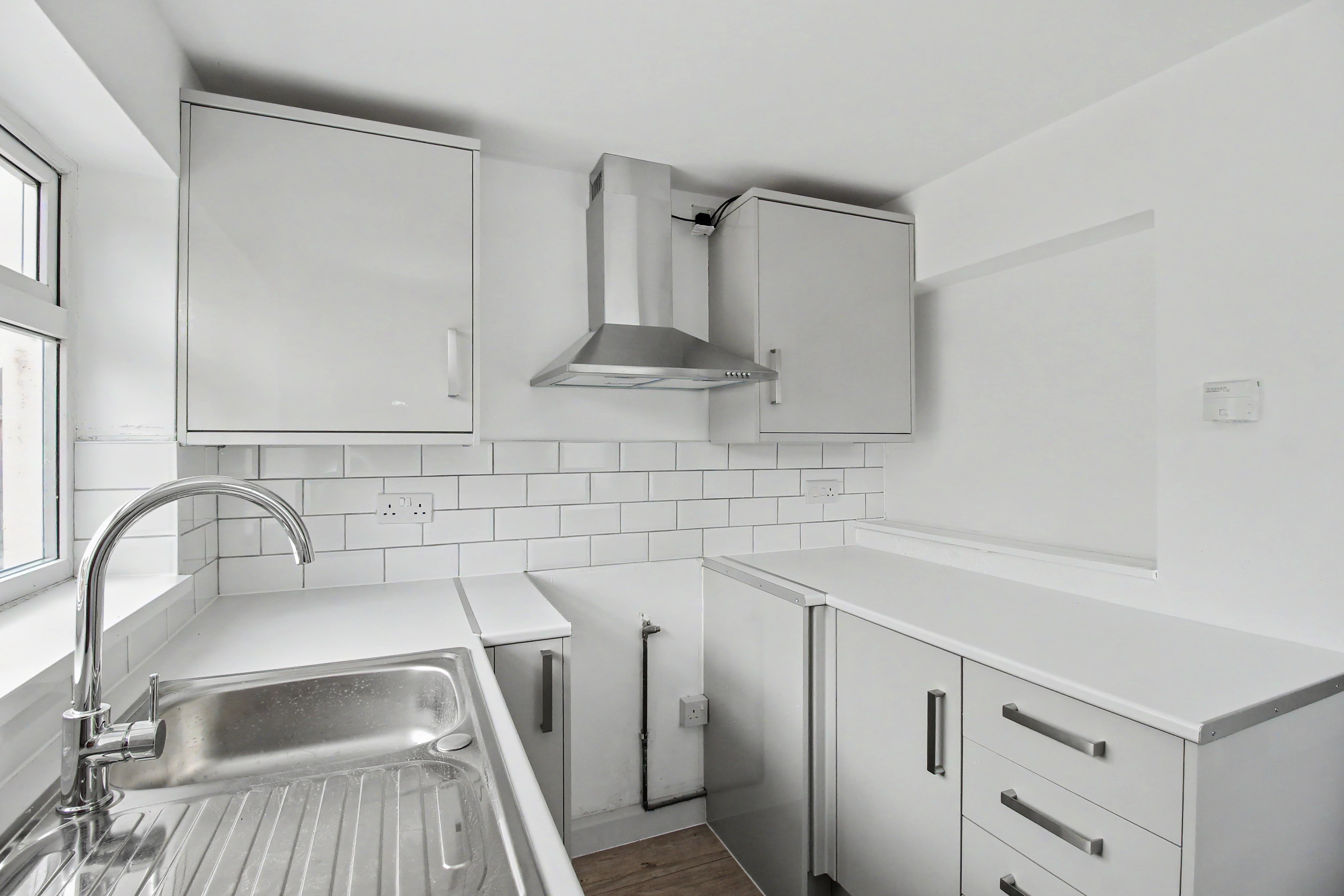 3 - Kitchen