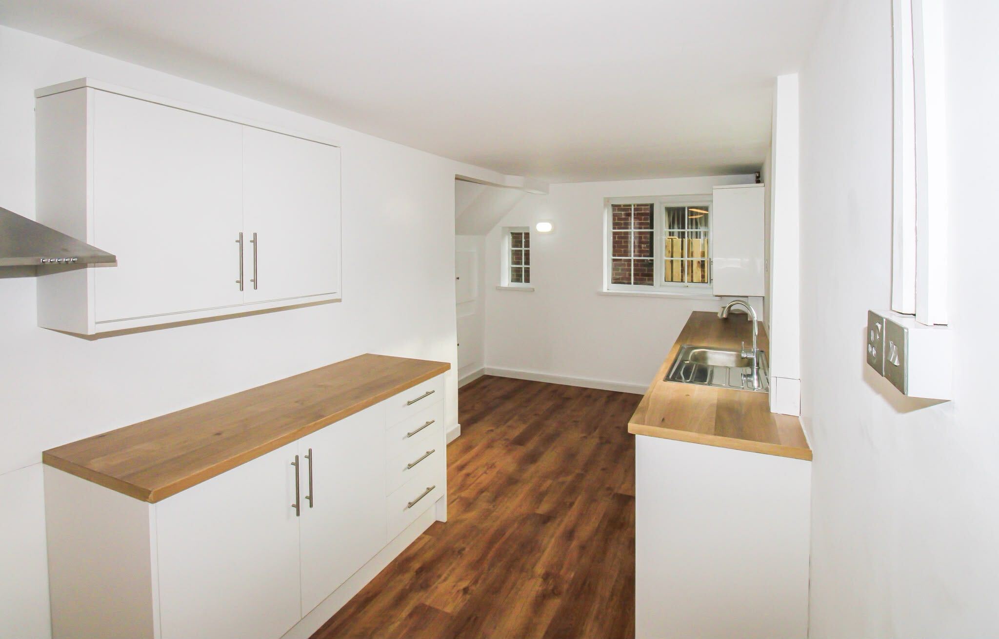 3 - Kitchen