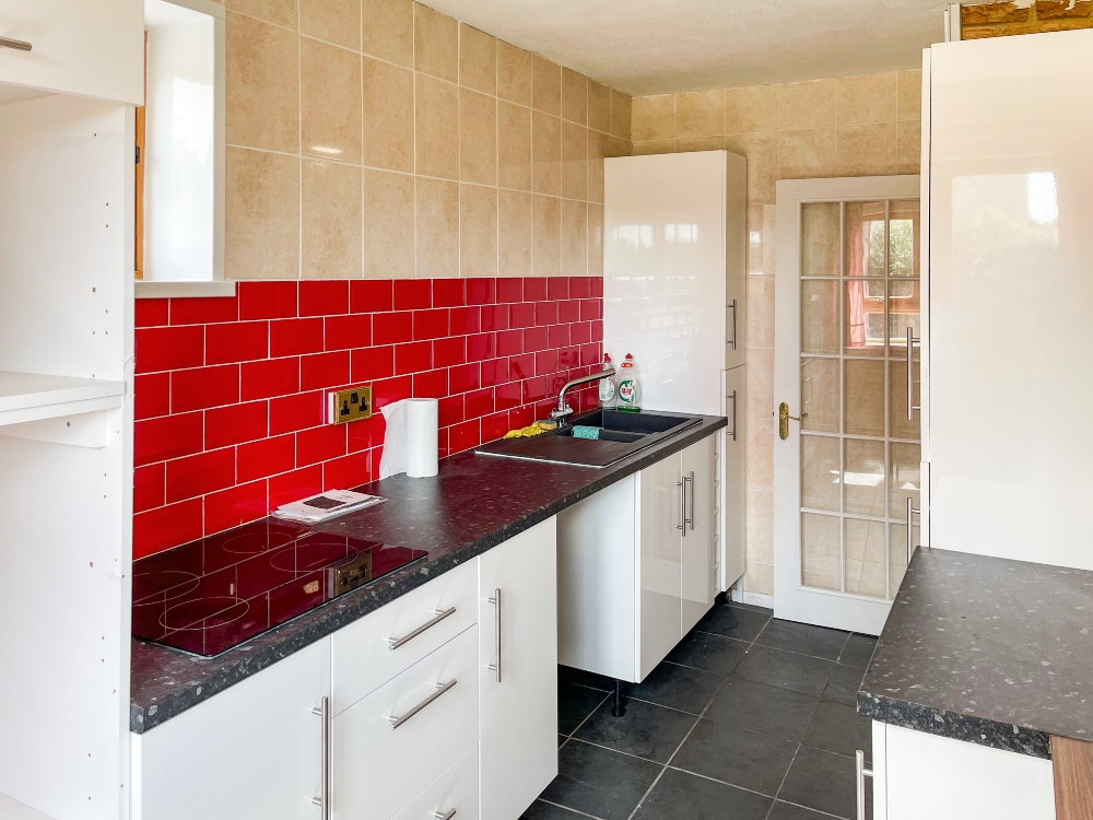 2 - Kitchen